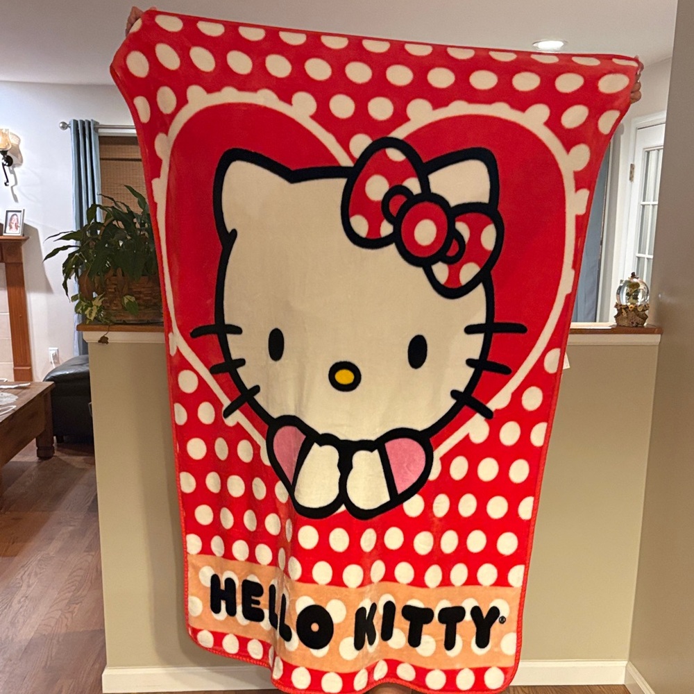 Hello Kitty Plush Blanket